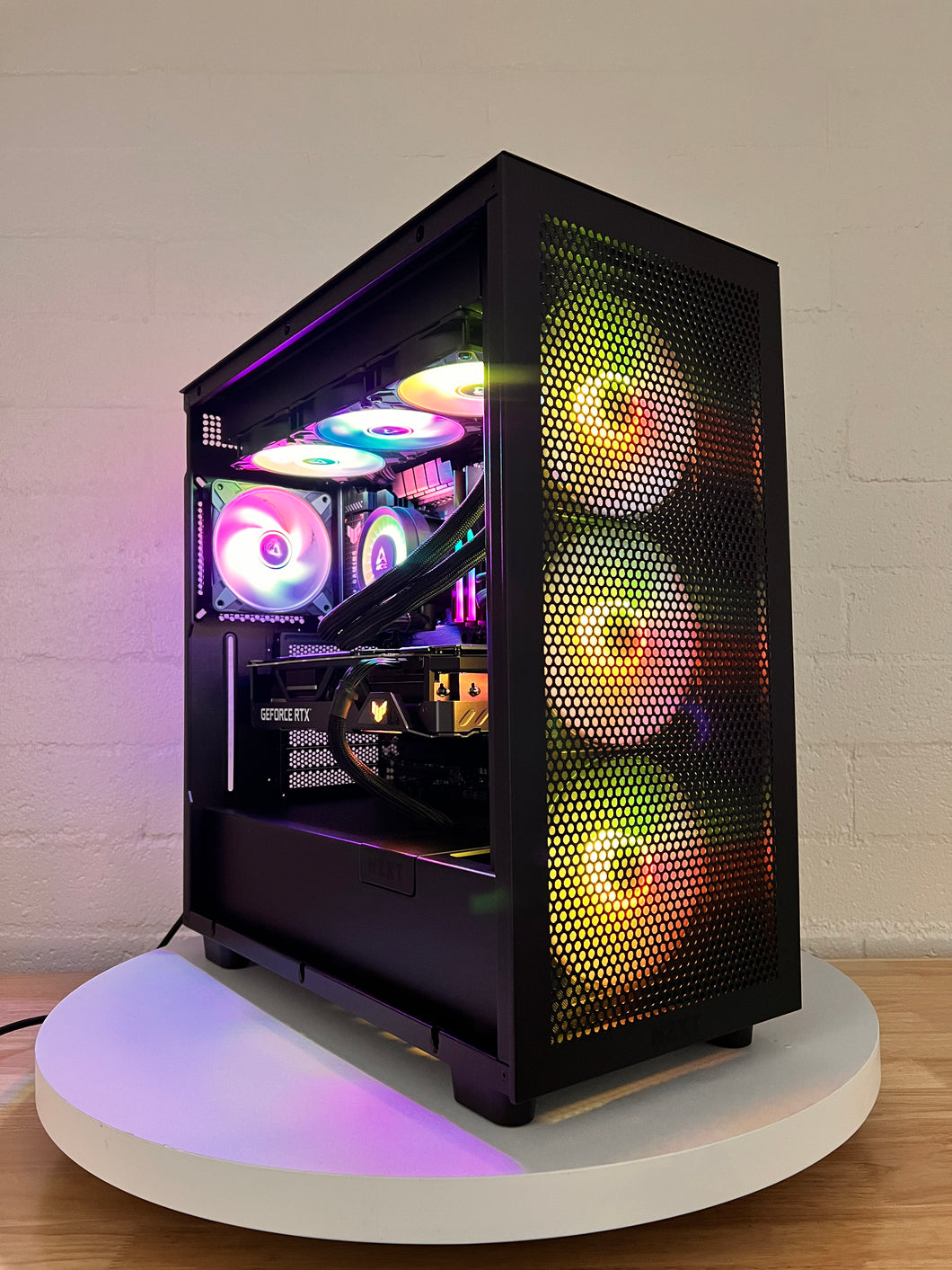 NZXT H7 Flow: Intel Core i7 14700KF / 48GB DDR5 / 2TB SSD / RTX 4080 Super Gaming PC